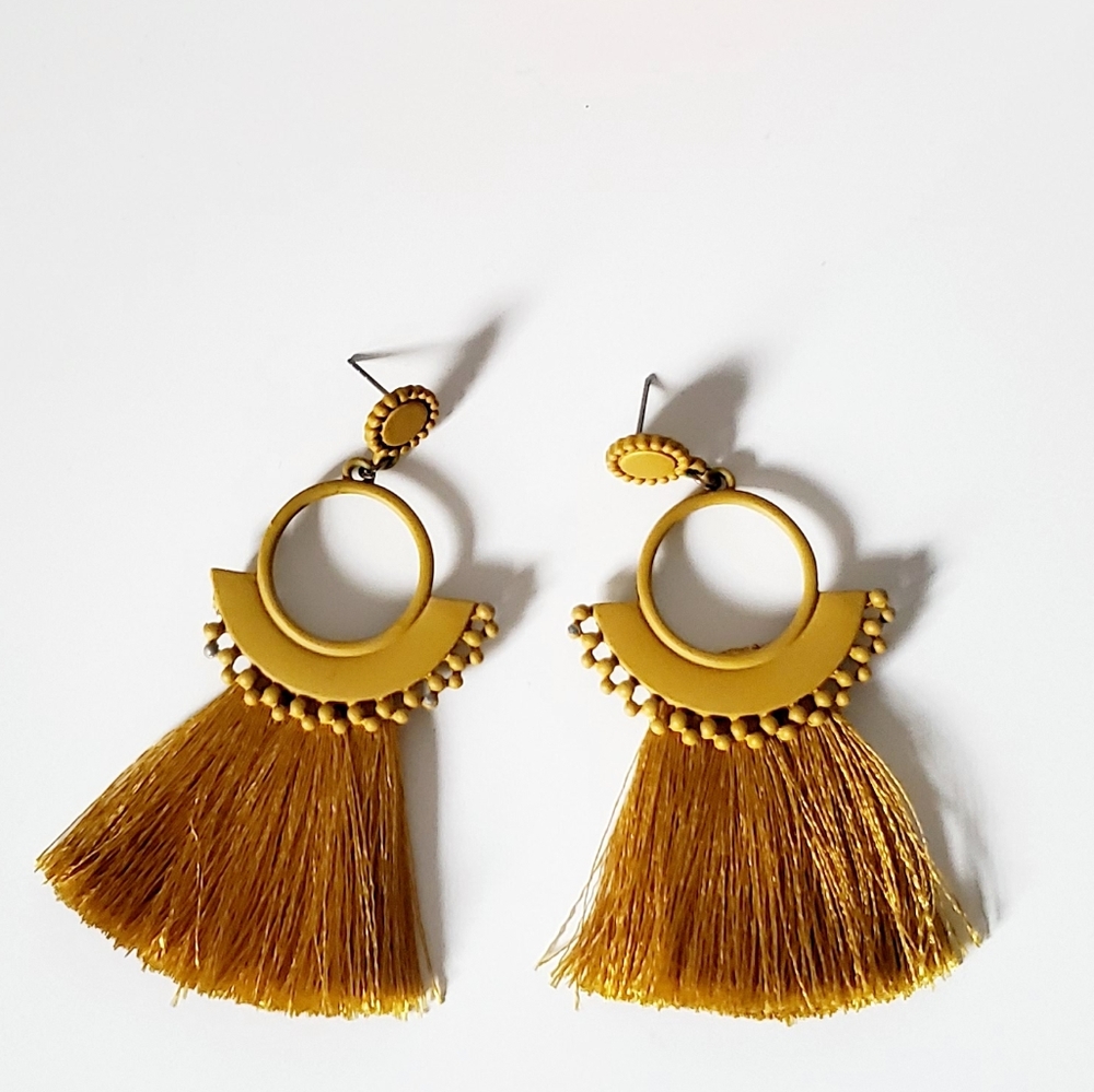 J.crew  Womens Mostaza Yellow Tassel Earrings GUC - Picture 2 of 8